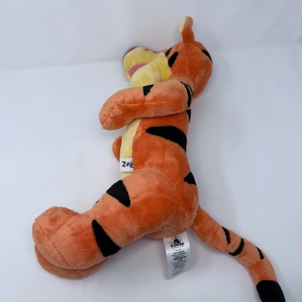Disney tigger sit